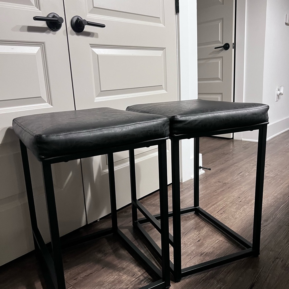 Modern Black Bar Stools